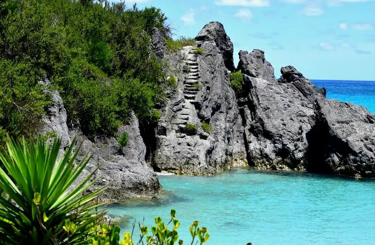 Hermosas formaciones rocosas en Bermuda