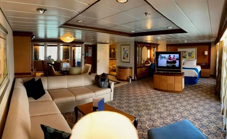 Suite del dueño de Royal Caribbean en Explorer of the Seas